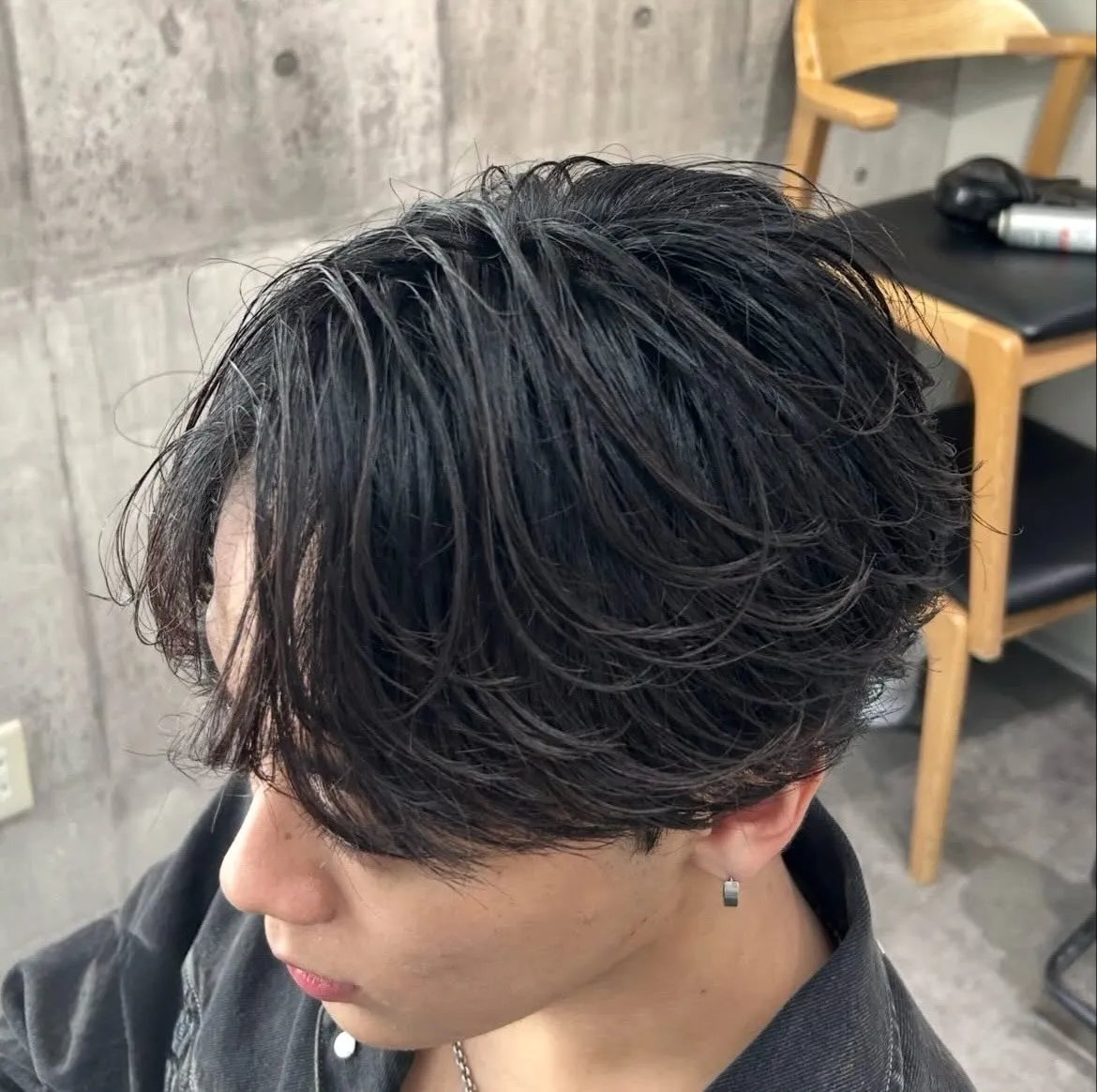 シンプルで上品なメンズヘアスタイルが人気です✨
